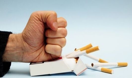 Suitsetamisest loobumine hoiab ära sõrmede liigeste valu